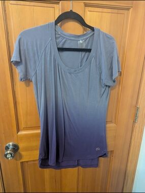 Women's Ombre Short-Sleeve Scoop Neck Top - Light Purple To Dark Purple